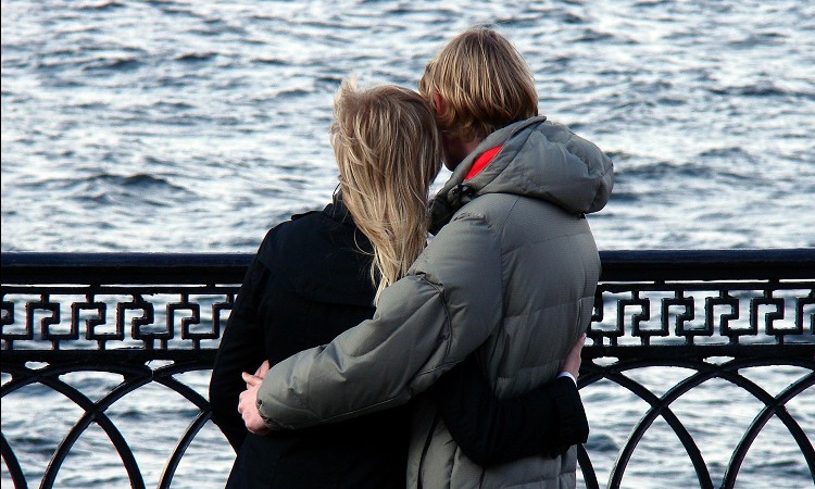 f[gŉbr؂ꂽ́H߂̃l^ɂďЉI