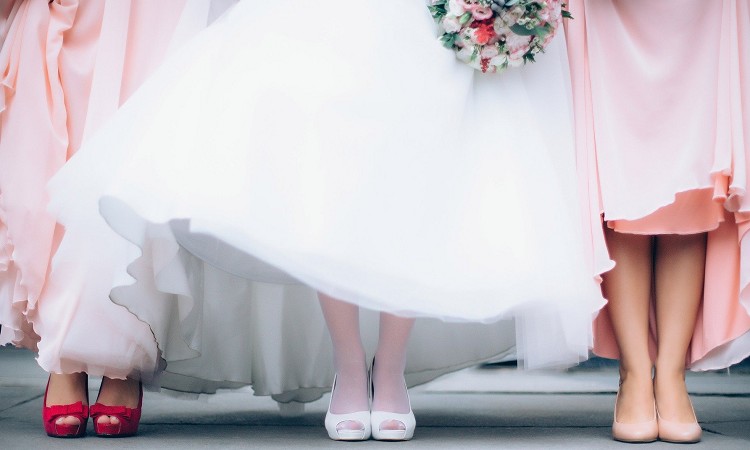 2020NɗsEGfBOhXƂ́H߂ЉI