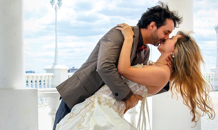 ̍ŐVghƂ́H߃ACfAЉI