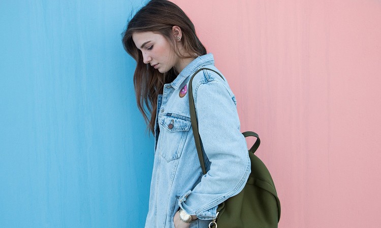 yΉ@Љzj̉b܂ȂŔH