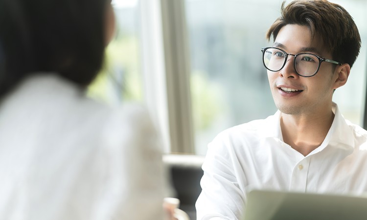 ۂIΖʂōDۂ炤߂̔錍